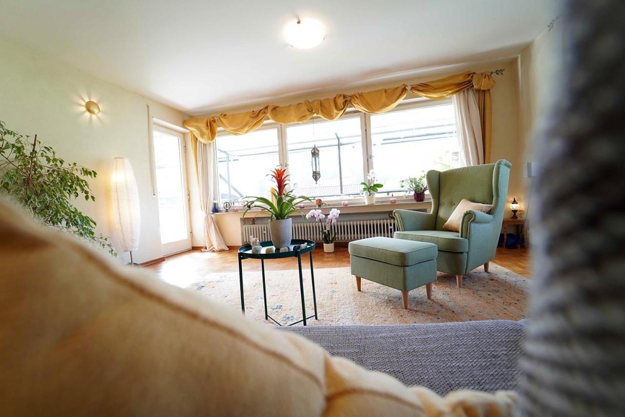 Ferienwohnung Im Haus Lotus Mit Grossem Balkon Und Garten Bad Urach Extérieur photo
