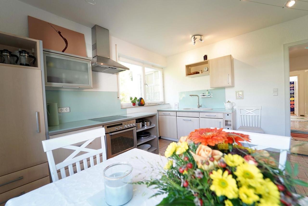 Ferienwohnung Im Haus Lotus Mit Grossem Balkon Und Garten Bad Urach Extérieur photo