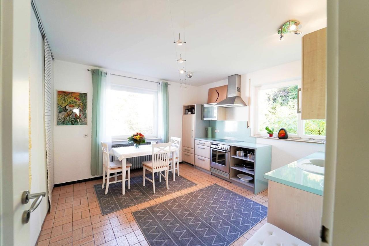 Ferienwohnung Im Haus Lotus Mit Grossem Balkon Und Garten Bad Urach Extérieur photo