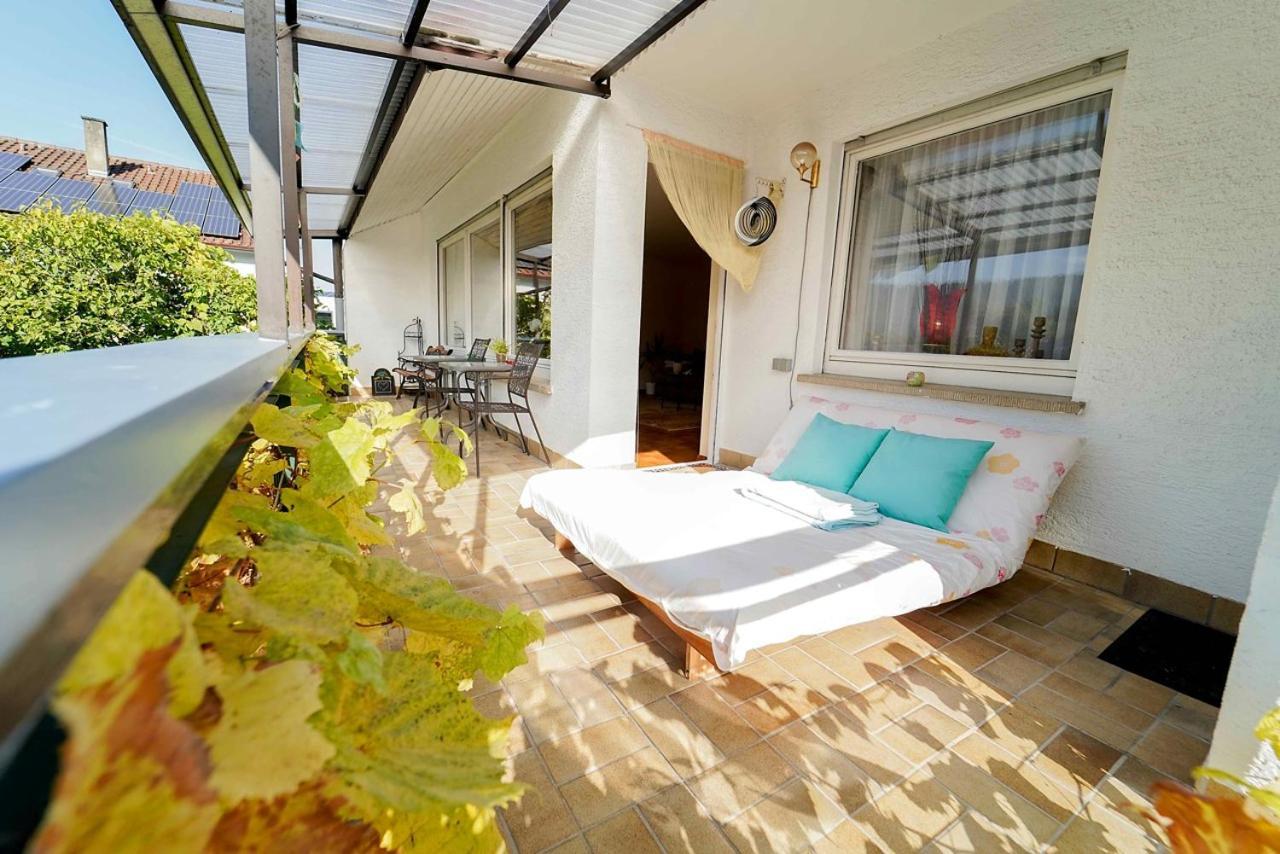 Ferienwohnung Im Haus Lotus Mit Grossem Balkon Und Garten Bad Urach Extérieur photo